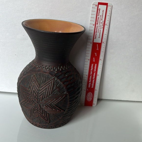 Vintage Kanyehgeh Pottery Six Nations Mohawk Vase Signed JS - Picture 10 of 13